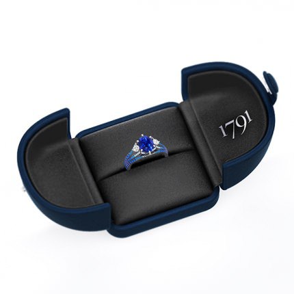 Sapphire Ring White Gold Sierra - Box View