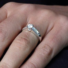 Diamond Ring Platinum 950 Scintillo - Box View